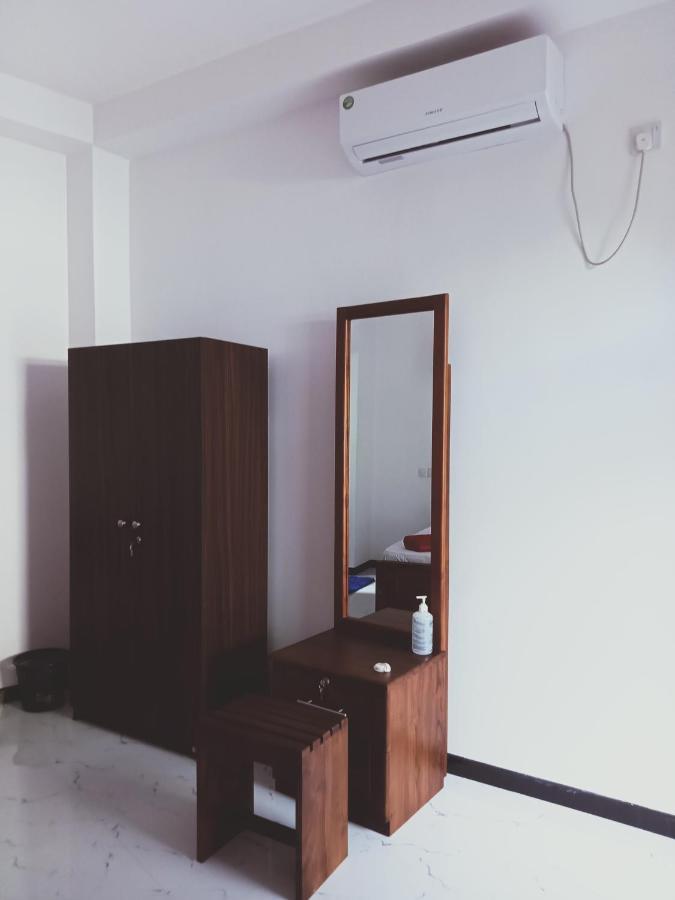 Pearl Holiday Inn Mirissa Bagian luar foto